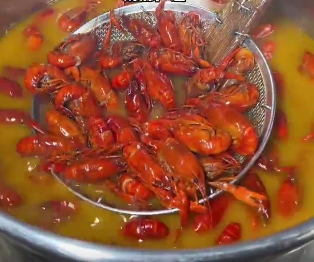 湖南金汤卤虾的制作