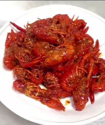 安徽蚌埠蒜泥油爆虾的技术配方